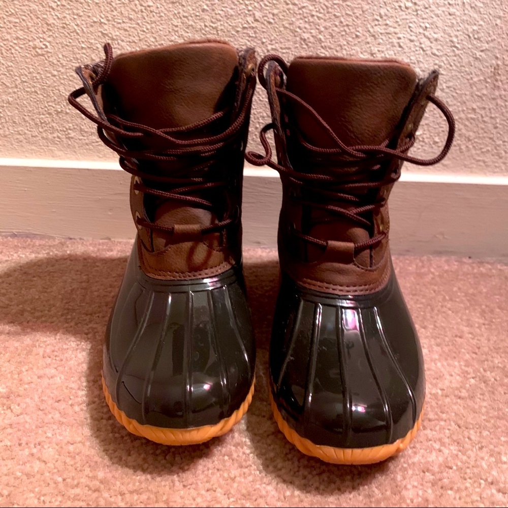 Sporto Women’s Duck Boots 5.5 Brown/ Navy Sherpa